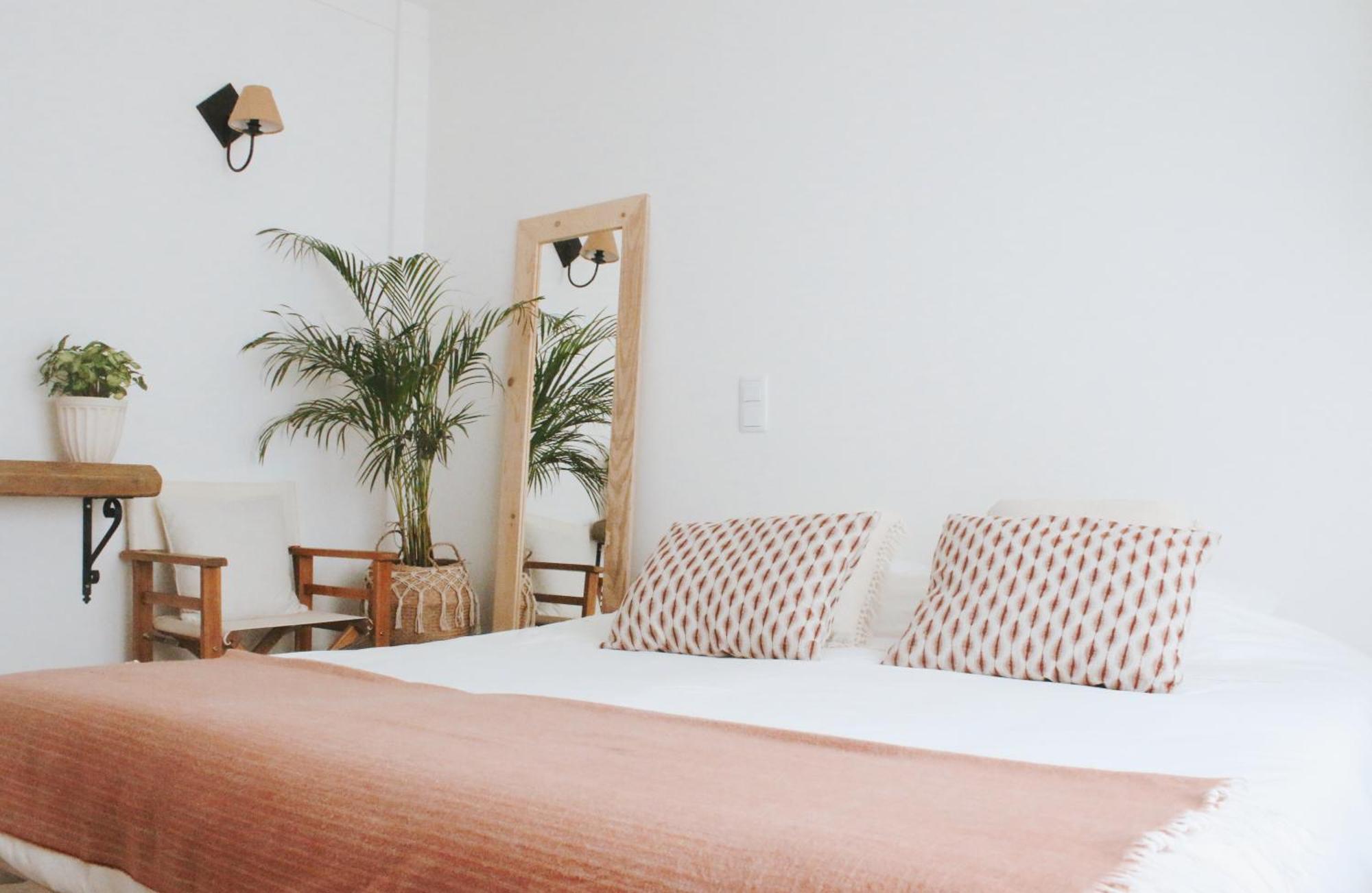Vila Vale Guest House - Surf & Yoga Charneca de Caparica Exterior foto
