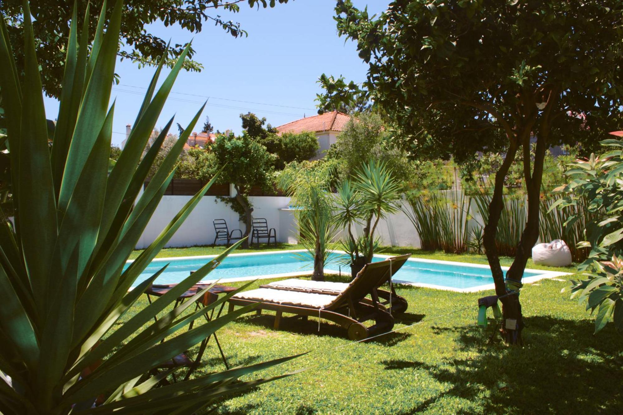 Vila Vale Guest House - Surf & Yoga Charneca de Caparica Exterior foto